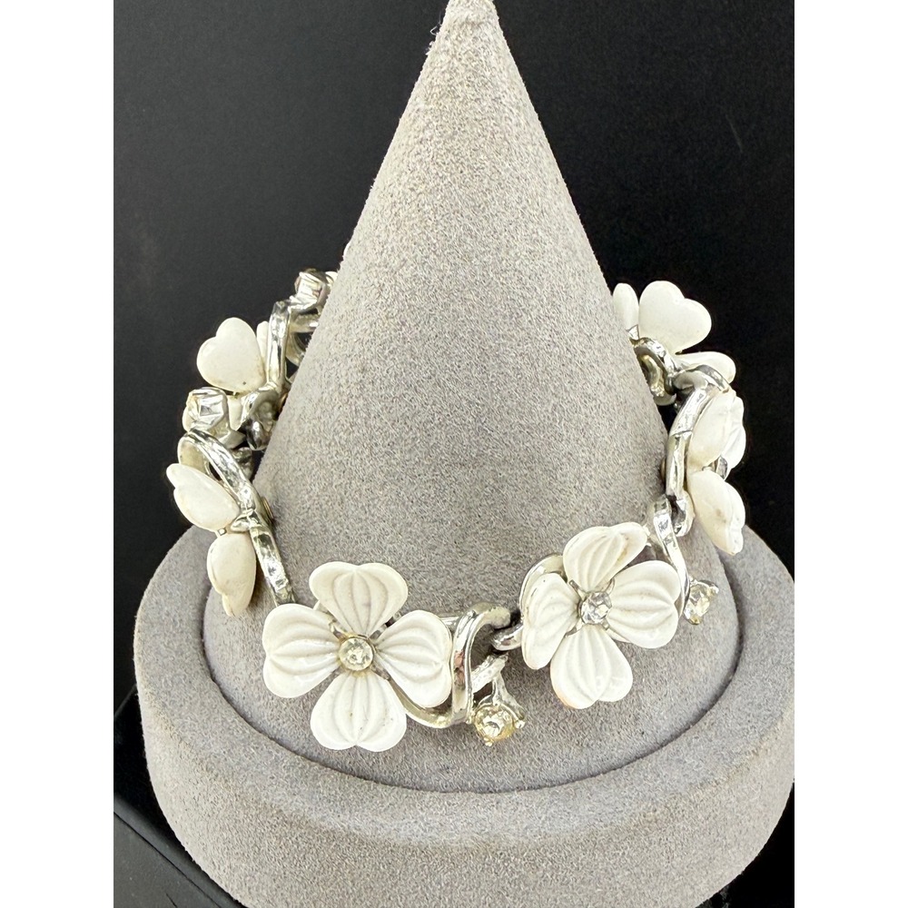 Vintage Lisner Bracelet White Floral Rhinestone Thermoset Silver Tone 7 READ